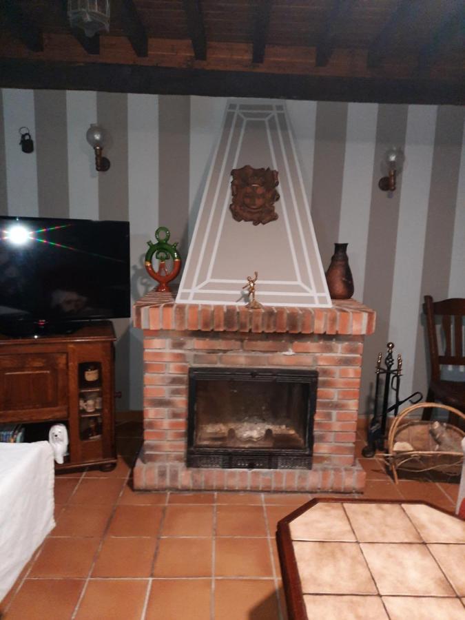 Casa De Aldea Florentina Arenas De Cabrales Eksteriør billede